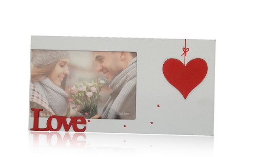מסגרת LOVE